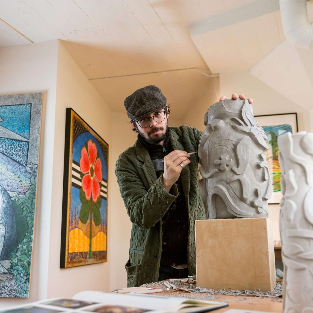 Studio 101 Artist - Mat Holmstrom